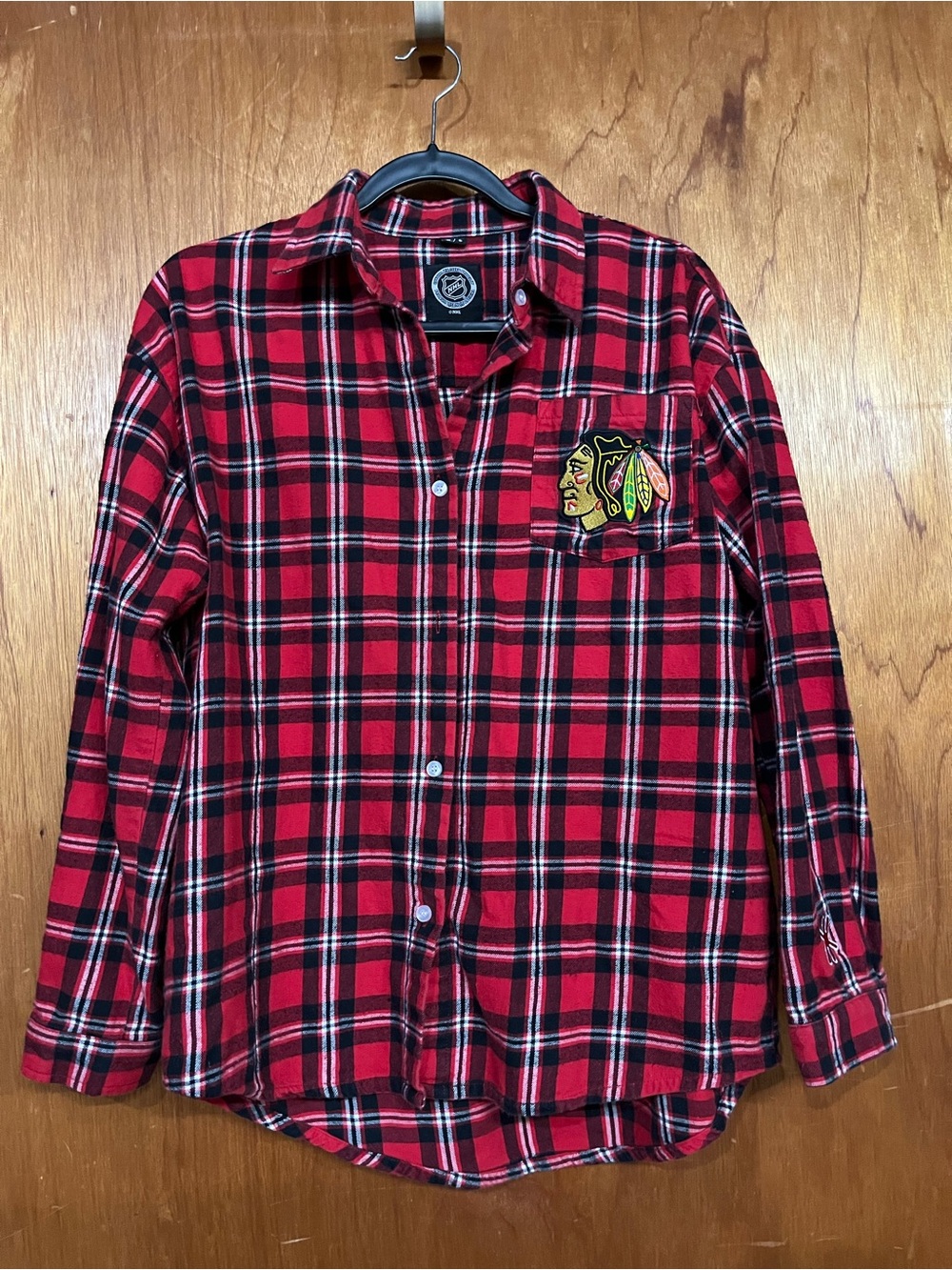NHL women’s Chicago Blackhawks embroidered flannel small Official Liscenced Gear